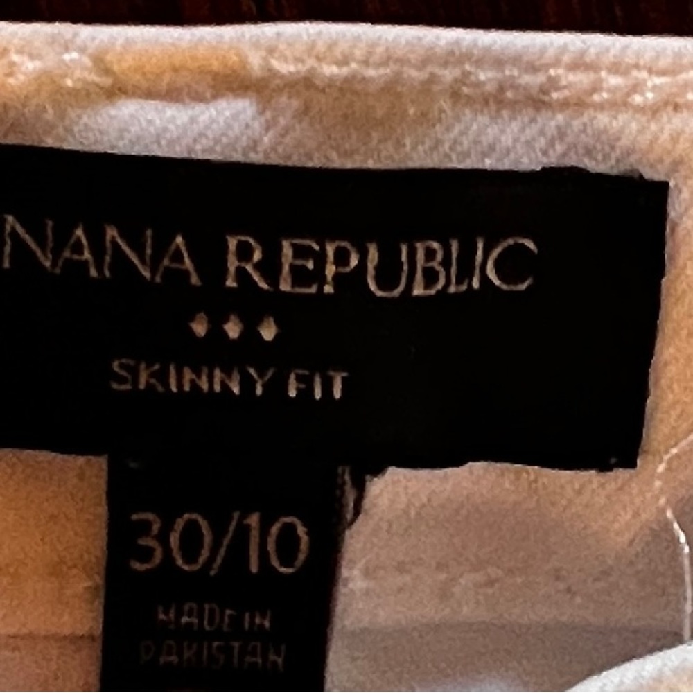 Banana Republic Women's White Skinny Jeans - Picture 8 of 11